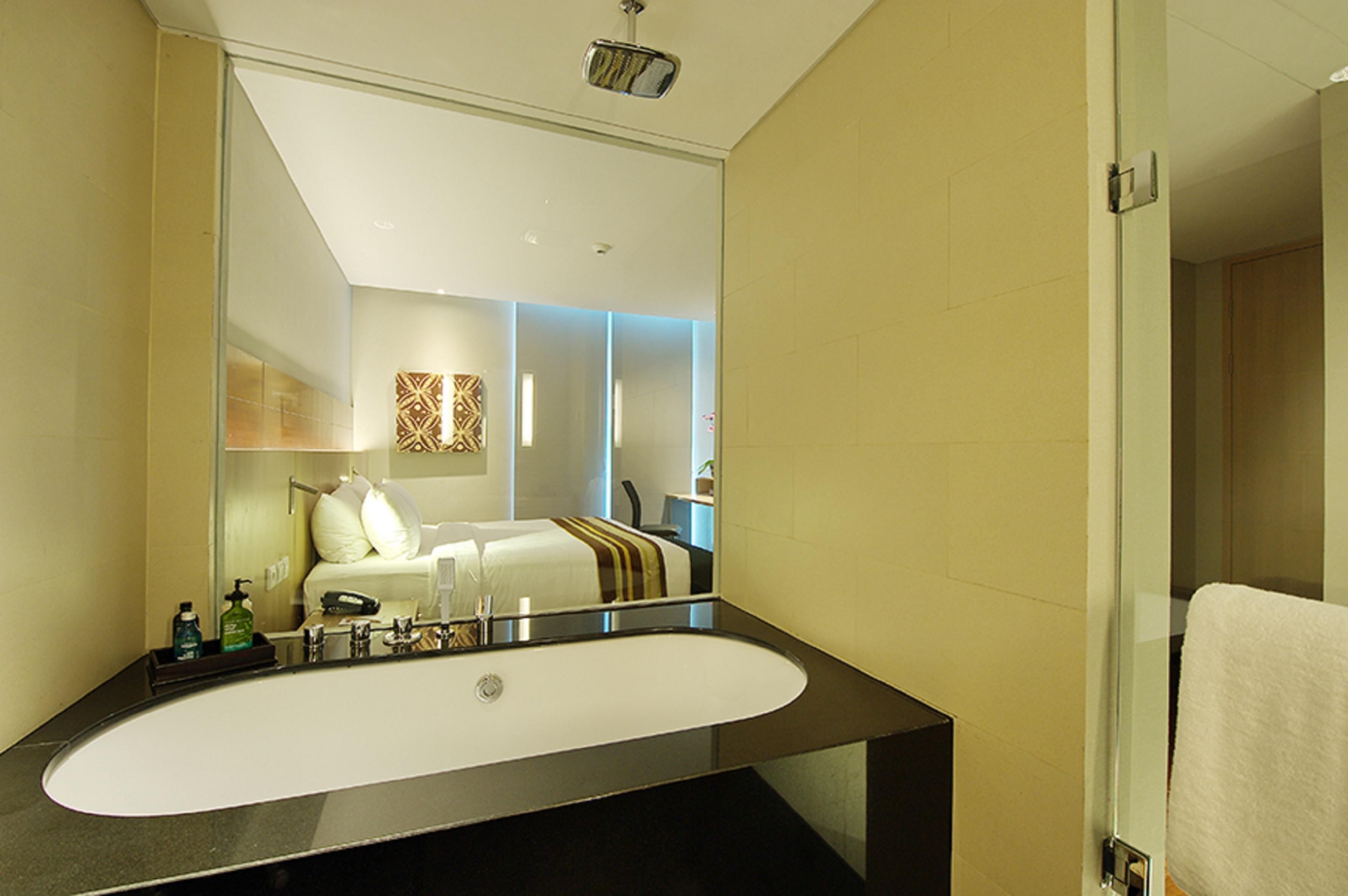 Ra Premiere Simatupang Otel Cilandak  Dış mekan fotoğraf