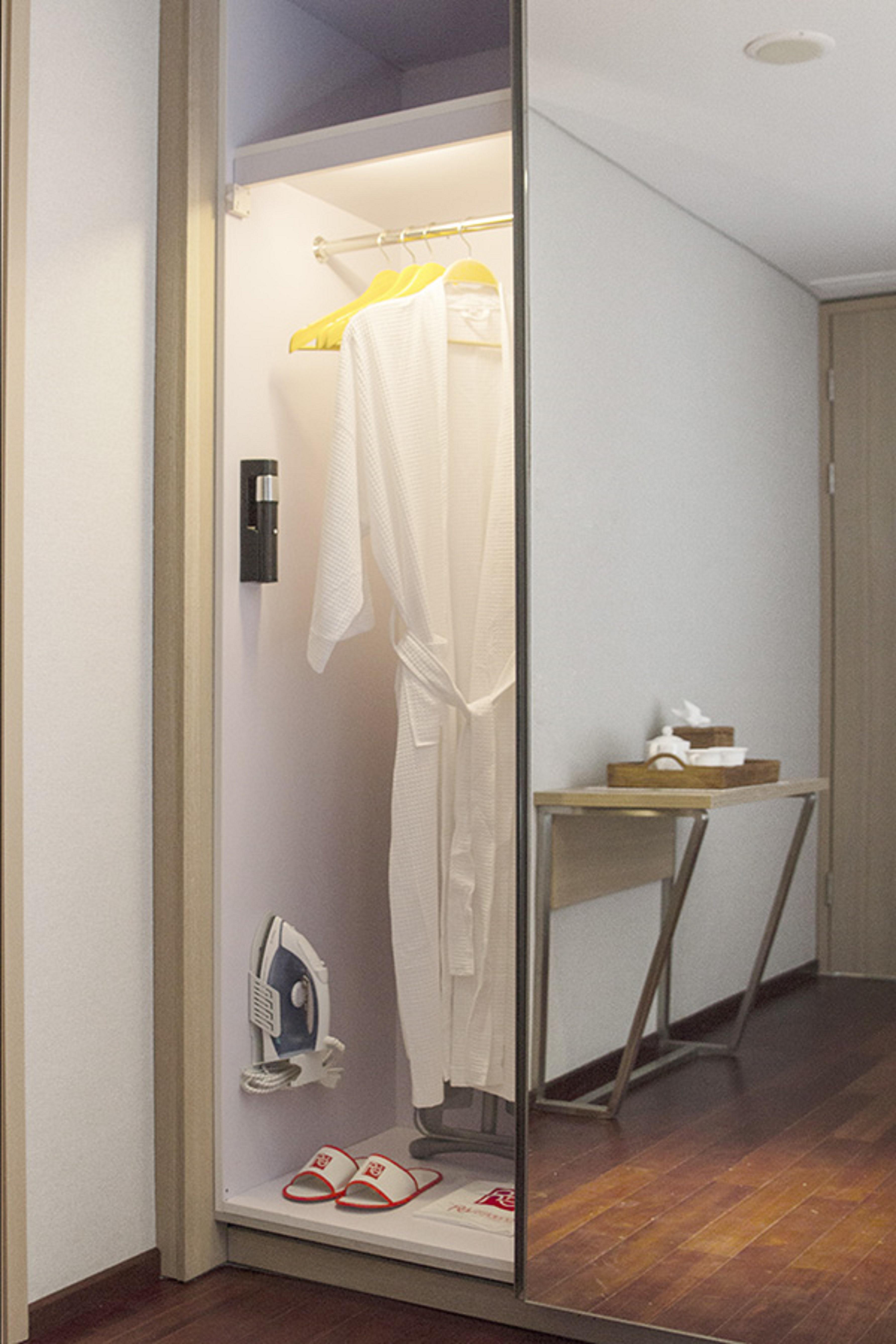Ra Premiere Simatupang Otel Cilandak  Dış mekan fotoğraf